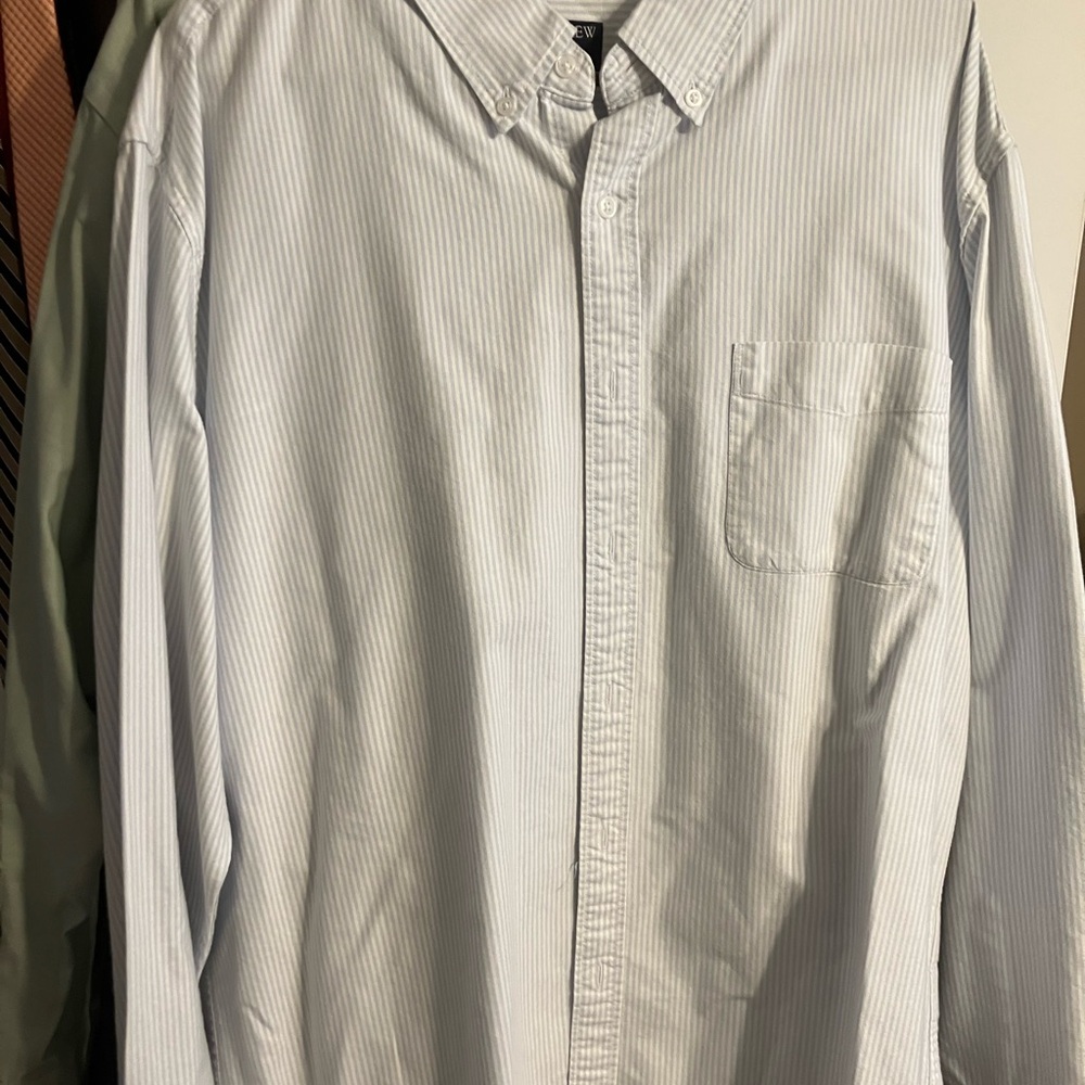 J. Crew Light Blue Striped Button Down Shirt (Classic flex Oxford)